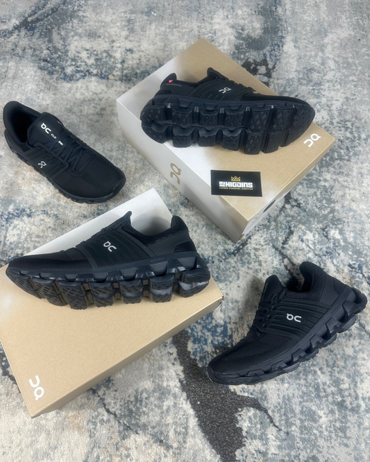 On Running (Triple Black)